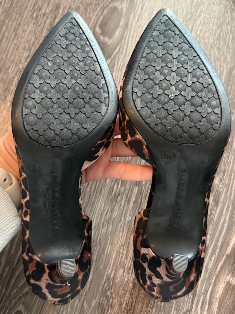 Kelly & Katie Relira Pump in Brown/Black Leopard Print - Picture 5 of 8